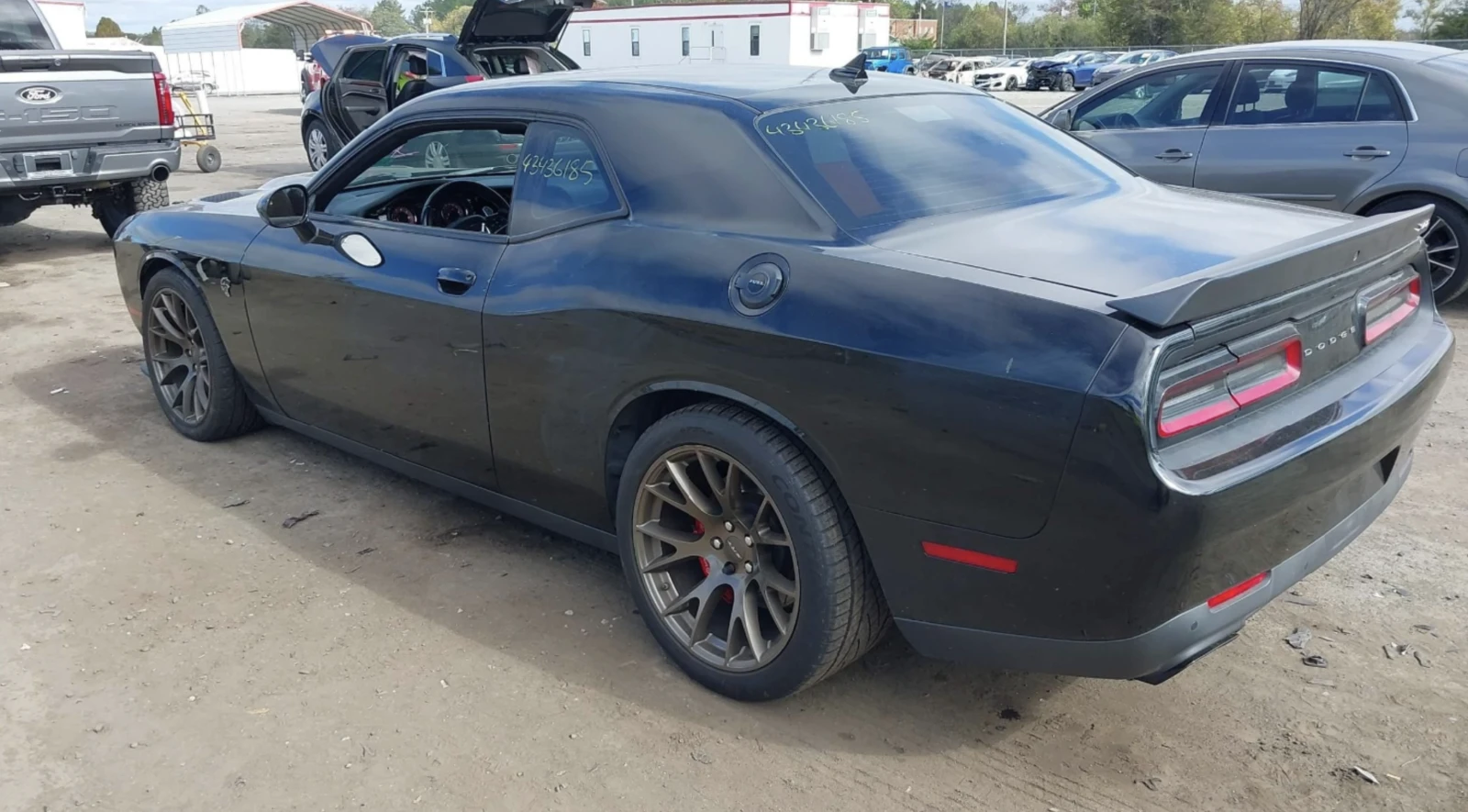 Dodge Challenger SRT HELLCAT - изображение 4