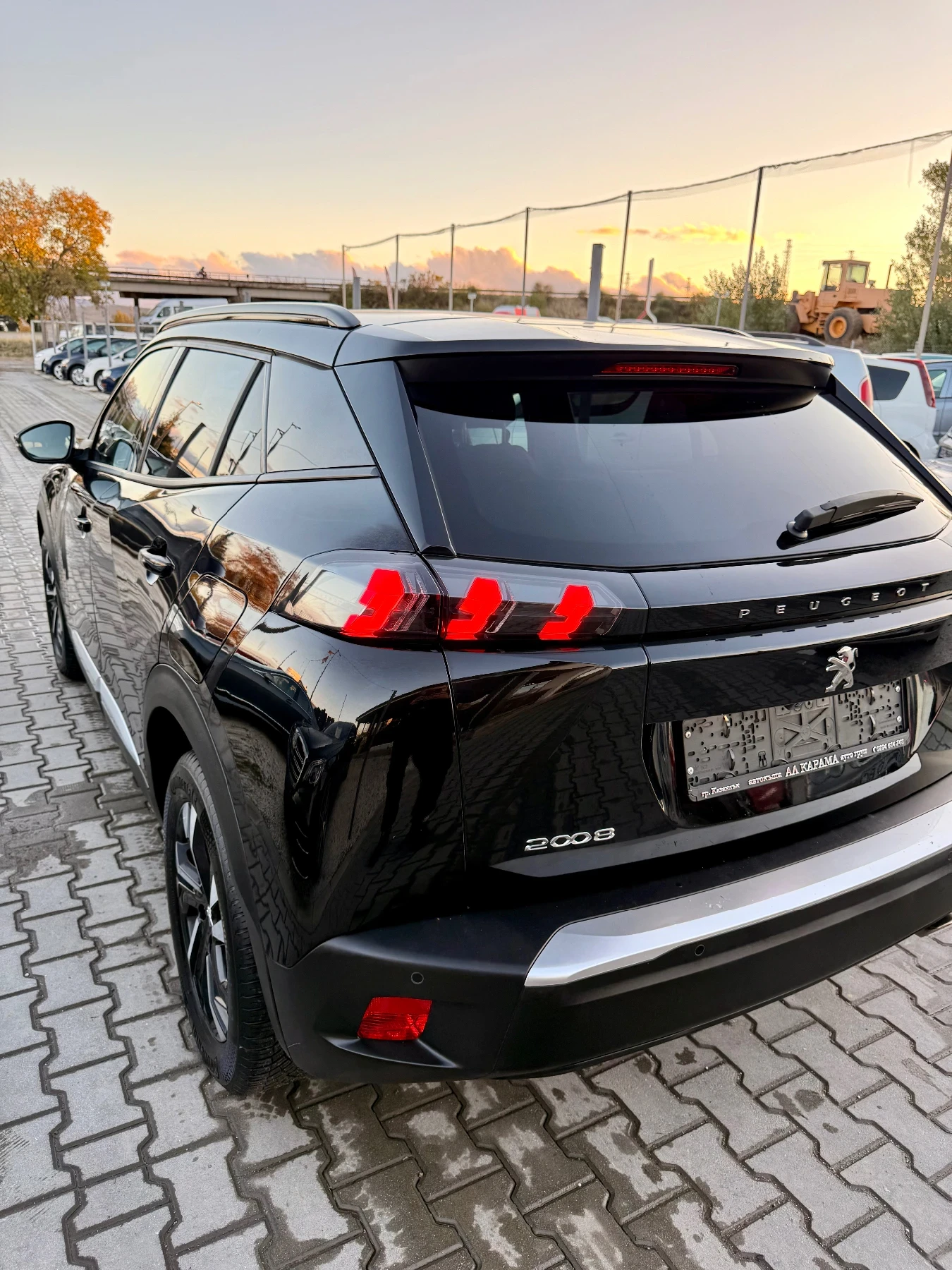 Peugeot 2008 Full Led* Топ* Нов внос* Реална* Автомат* Бартер*  - изображение 2