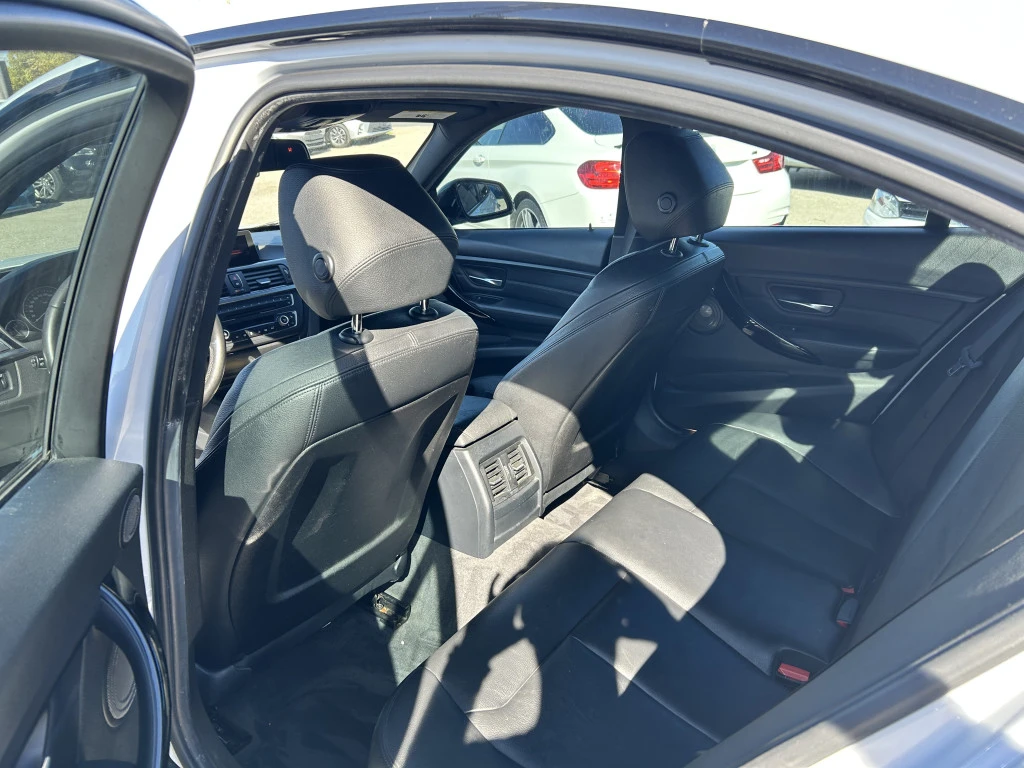 BMW 335 XDRIVE| M-PACK| HEAD-UP| BLACK LEATHER| H&K SOUND| | Mobile.bg   12