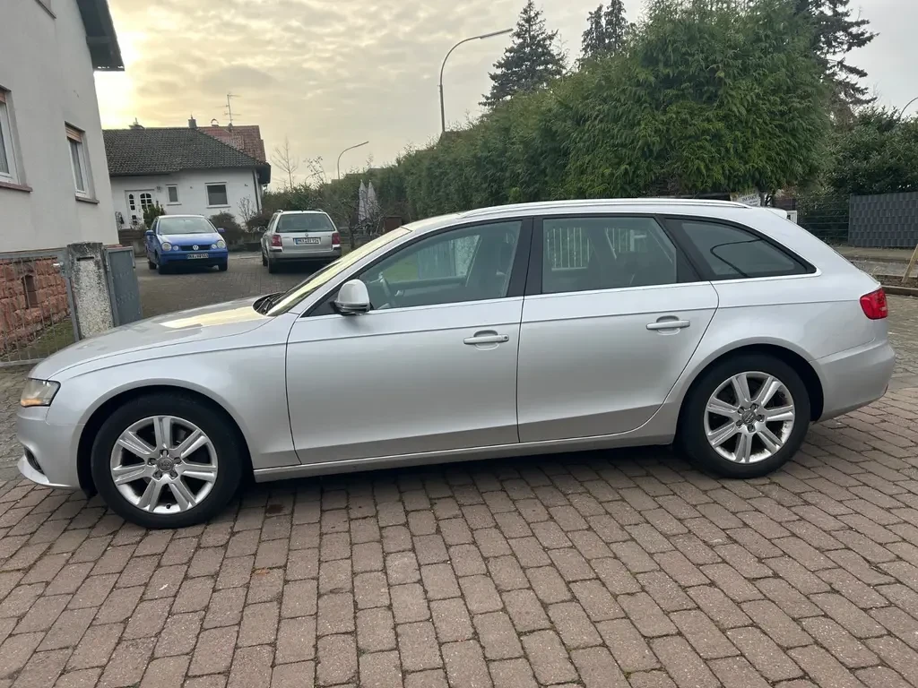 Audi A4 1.8 бензин 160 к.с, Комби, Отлично състояние  - изображение 7