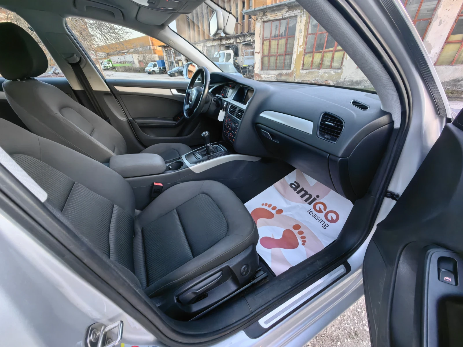 Audi A4 1.8 бензин 160 к.с, Комби, Отлично състояние , снимка 14 - Автомобили и джипове - 52820748