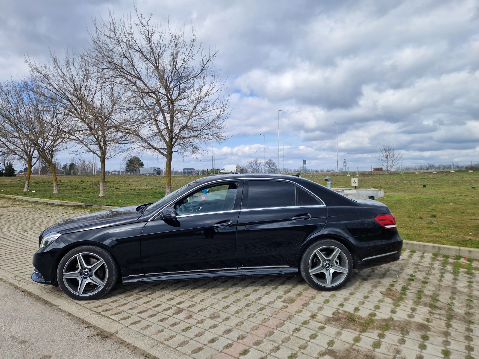 Mercedes-Benz E 350 4matic Full Обдухване Подгрев, снимка 7 - Автомобили и джипове - 53905435
