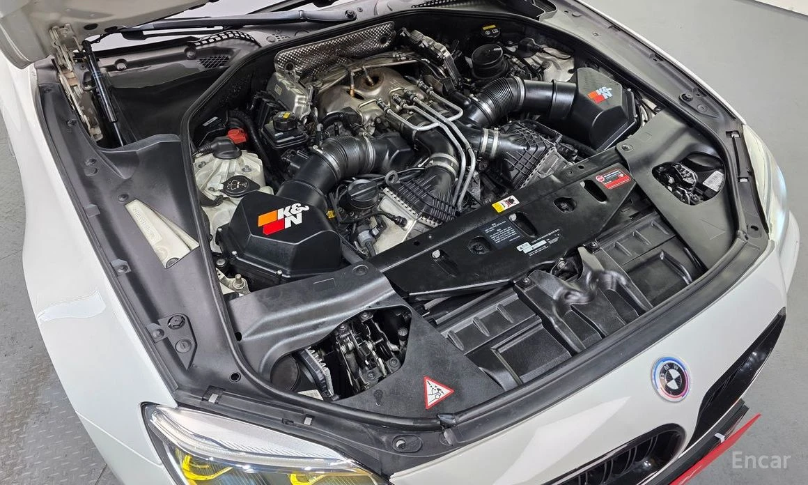 BMW M6 КОжа* Подгрев* Обдухване* НАВИ И ДР., снимка 6 - Автомобили и джипове - 54039148