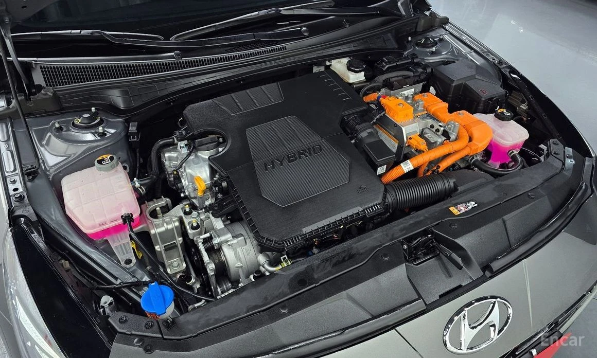 Hyundai Elantra, снимка 6 - Автомобили и джипове - 54076666