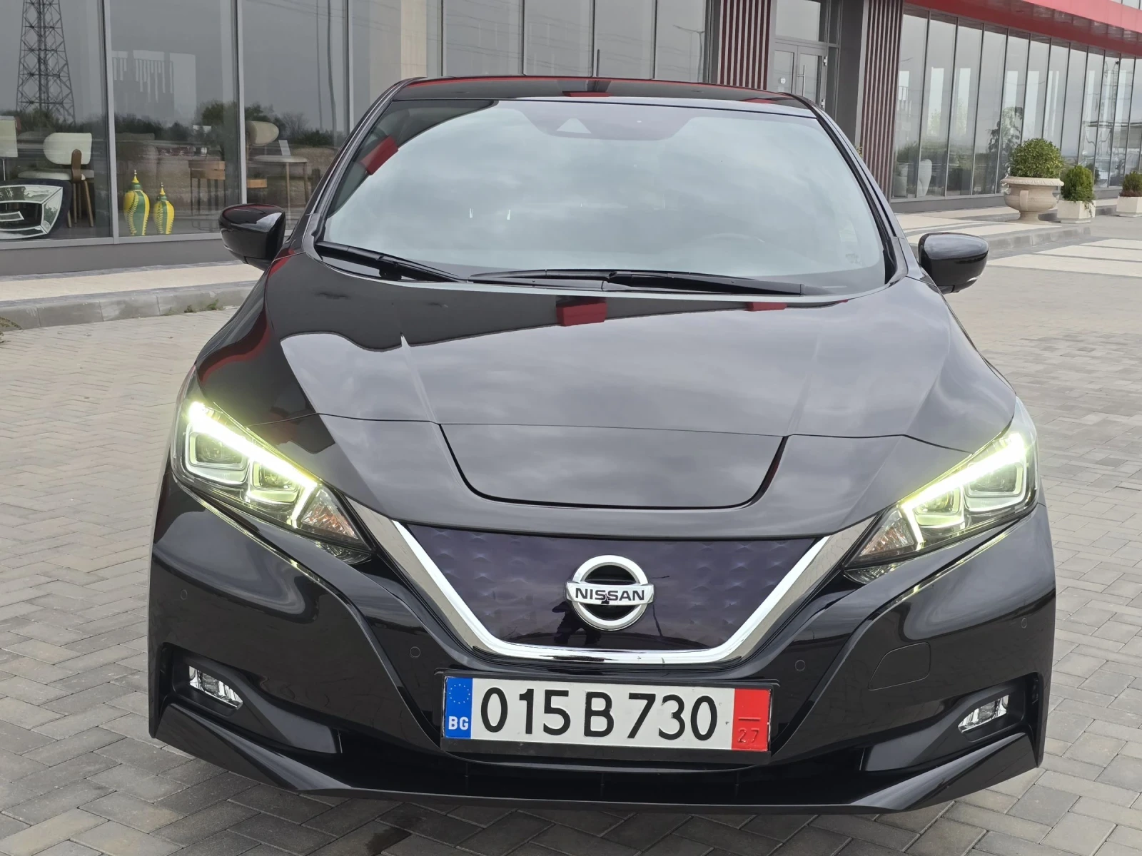 Nissan Leaf  40000Km/40kw/TEKNA/FULL-Service, снимка 2 - Автомобили и джипове - 54220753