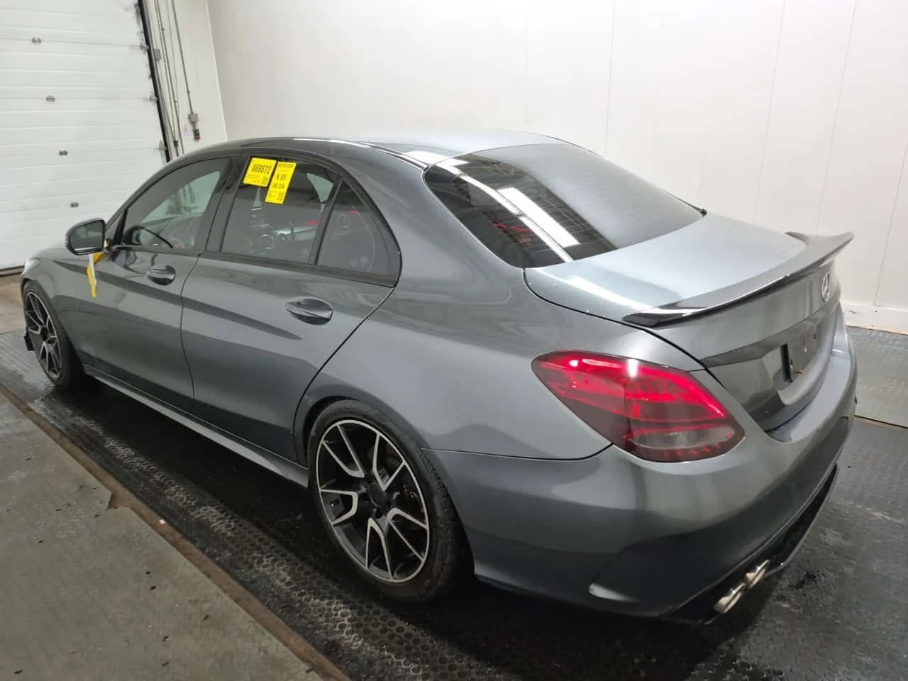 Mercedes-Benz C 300 ПОДГРЕВИ * ШИБИДАХ * KEYLESS * CARFAX * , снимка 4 - Автомобили и джипове - 54231546