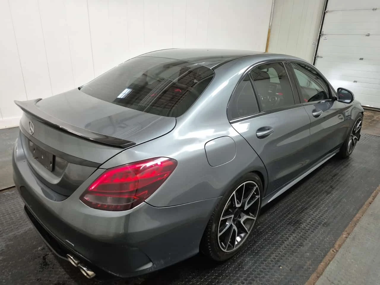 Mercedes-Benz C 300 ПОДГРЕВИ * ШИБИДАХ * KEYLESS * CARFAX * , снимка 3 - Автомобили и джипове - 54231546