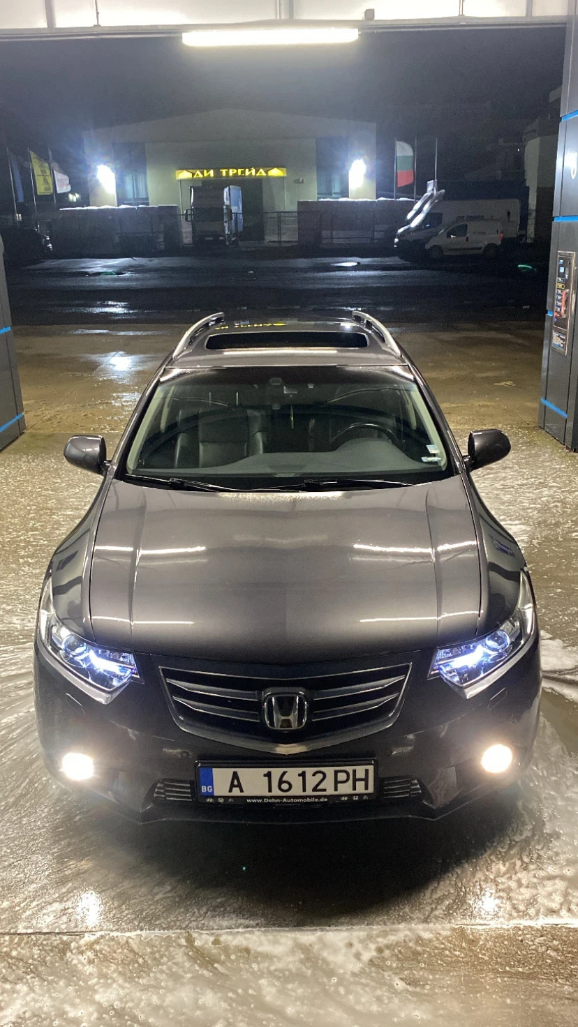 Honda Accord 2.2 i-DTEC, снимка 3 - Автомобили и джипове - 54297277