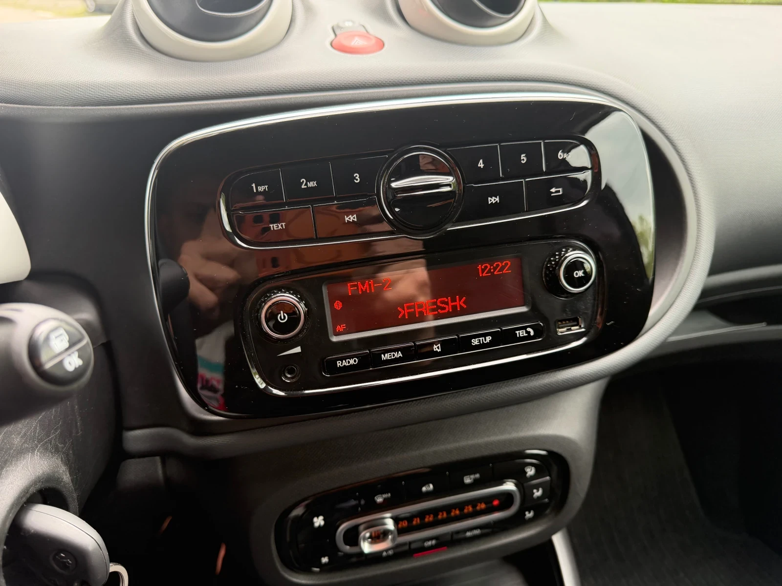 Smart Fortwo EQ 6600 км, снимка 9 - Автомобили и джипове - 54550718