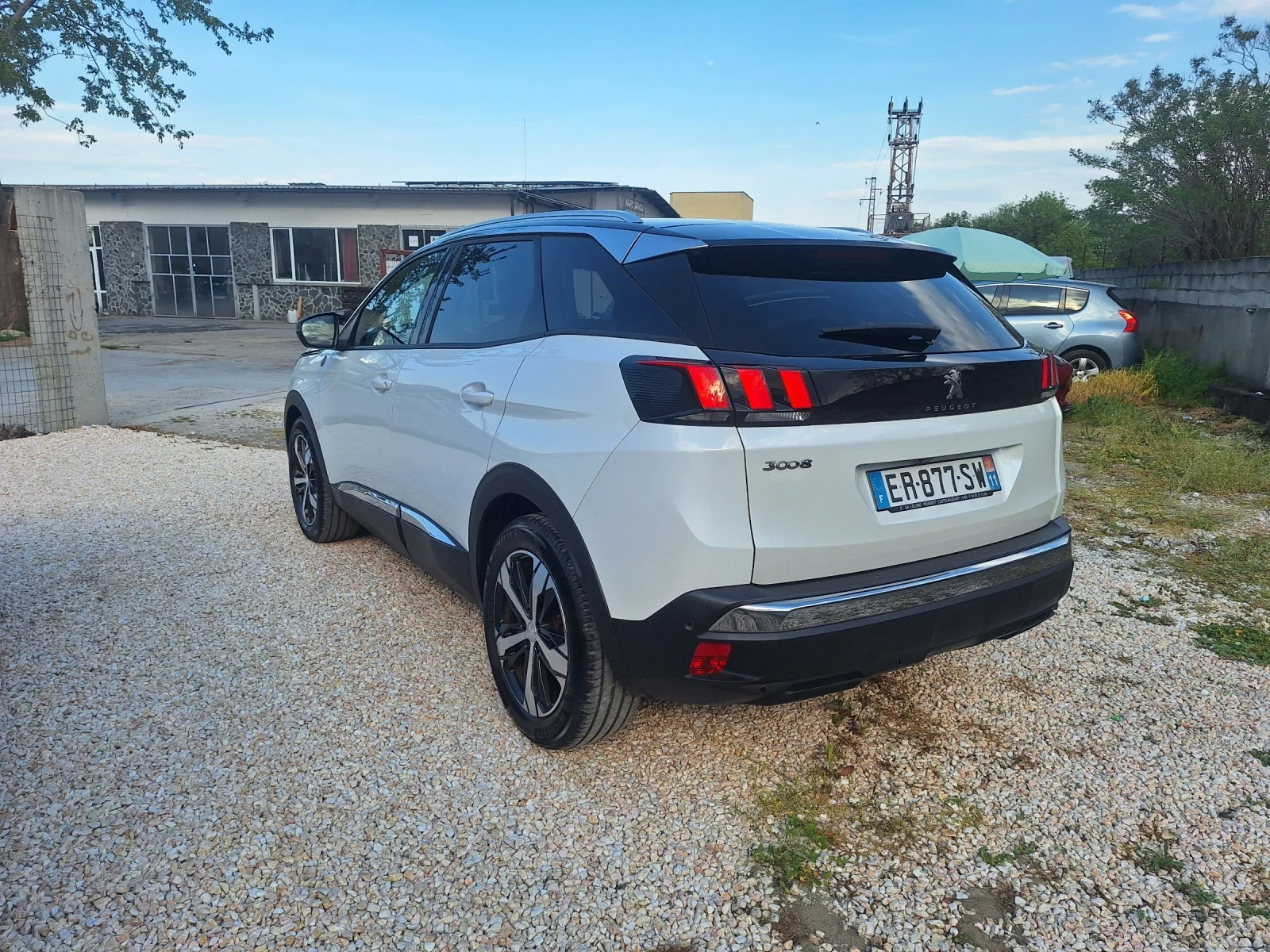 Peugeot 3008 1.6d* Нави/Камера/Кросуей/Старт-Стоп/Allure* , снимка 5 - Автомобили и джипове - 54552758