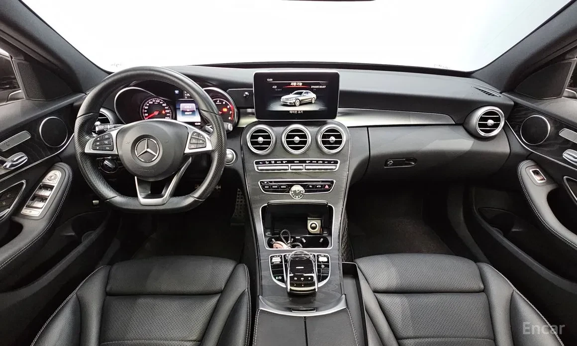 Mercedes-Benz C 200 AMG Line HEADS UP, снимка 7 - Автомобили и джипове - 54623312