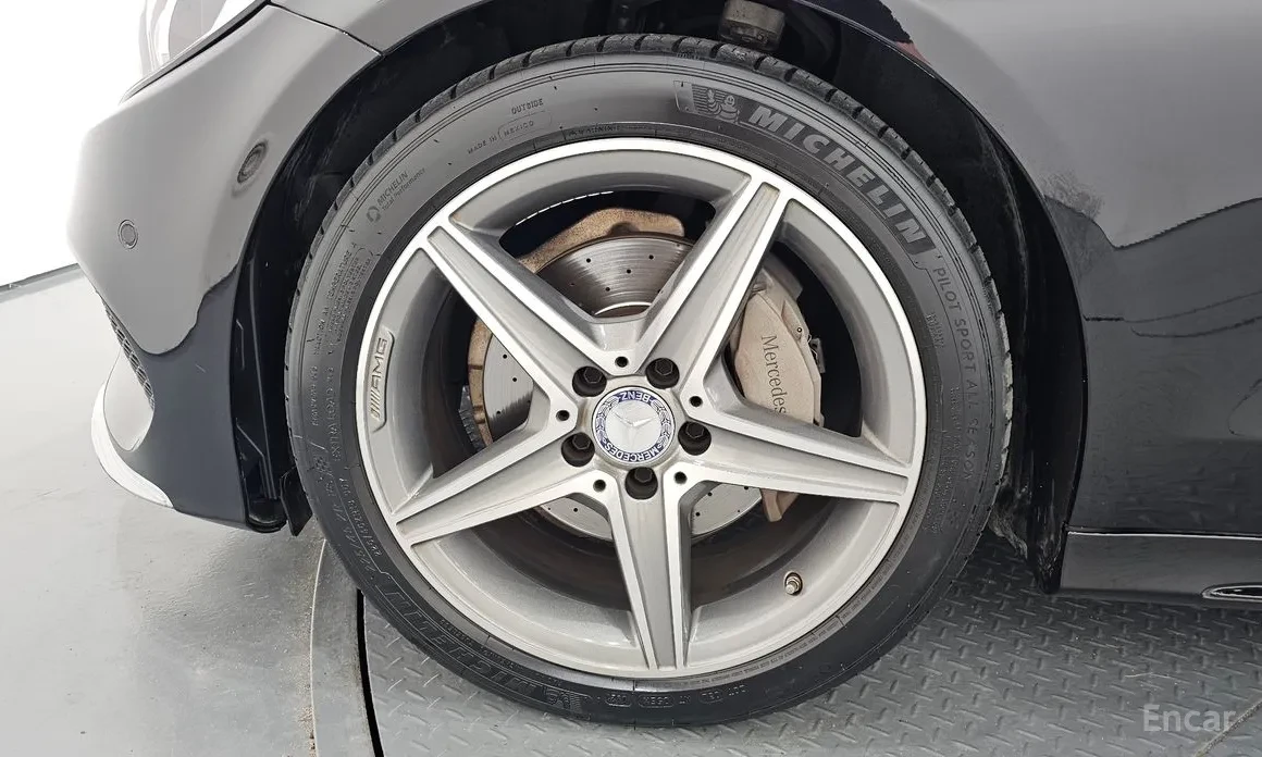 Mercedes-Benz C 200 AMG Line HEADS UP, снимка 5 - Автомобили и джипове - 54623312