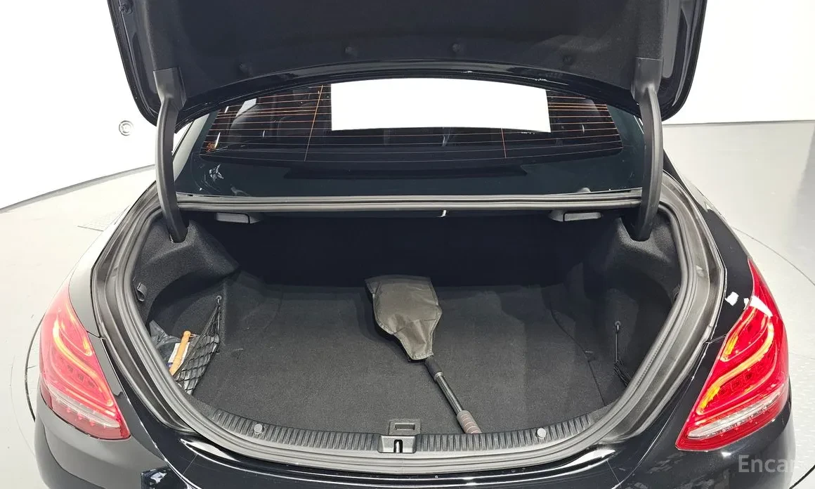 Mercedes-Benz C 200 AMG Line HEADS UP, снимка 17 - Автомобили и джипове - 54623312
