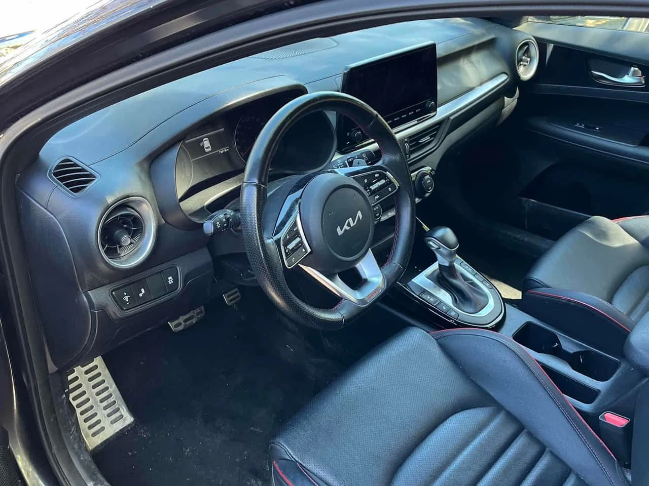 Kia Forte GT  / КЛИП НА МОТОРА / АВТОКРЕДИТ , снимка 5 - Автомобили и джипове - 54651123