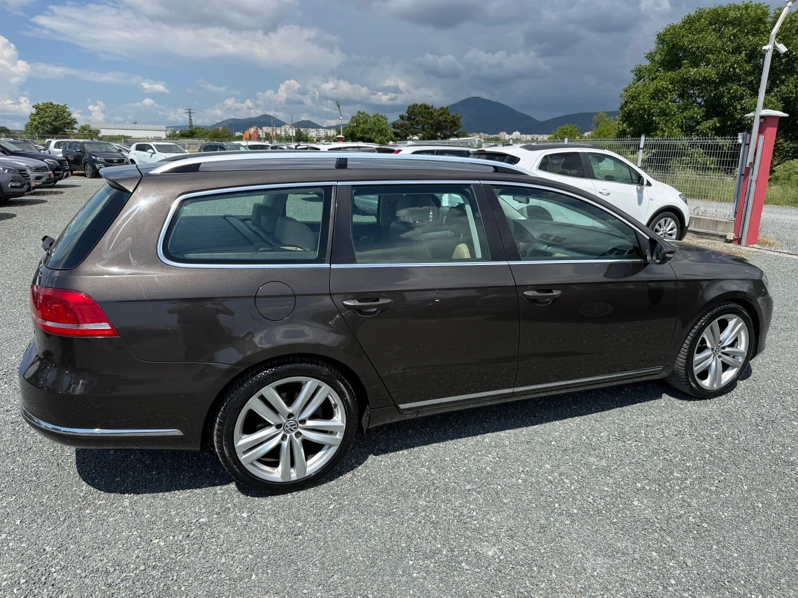 VW Passat (KATO НОВА), снимка 5 - Автомобили и джипове - 54837099