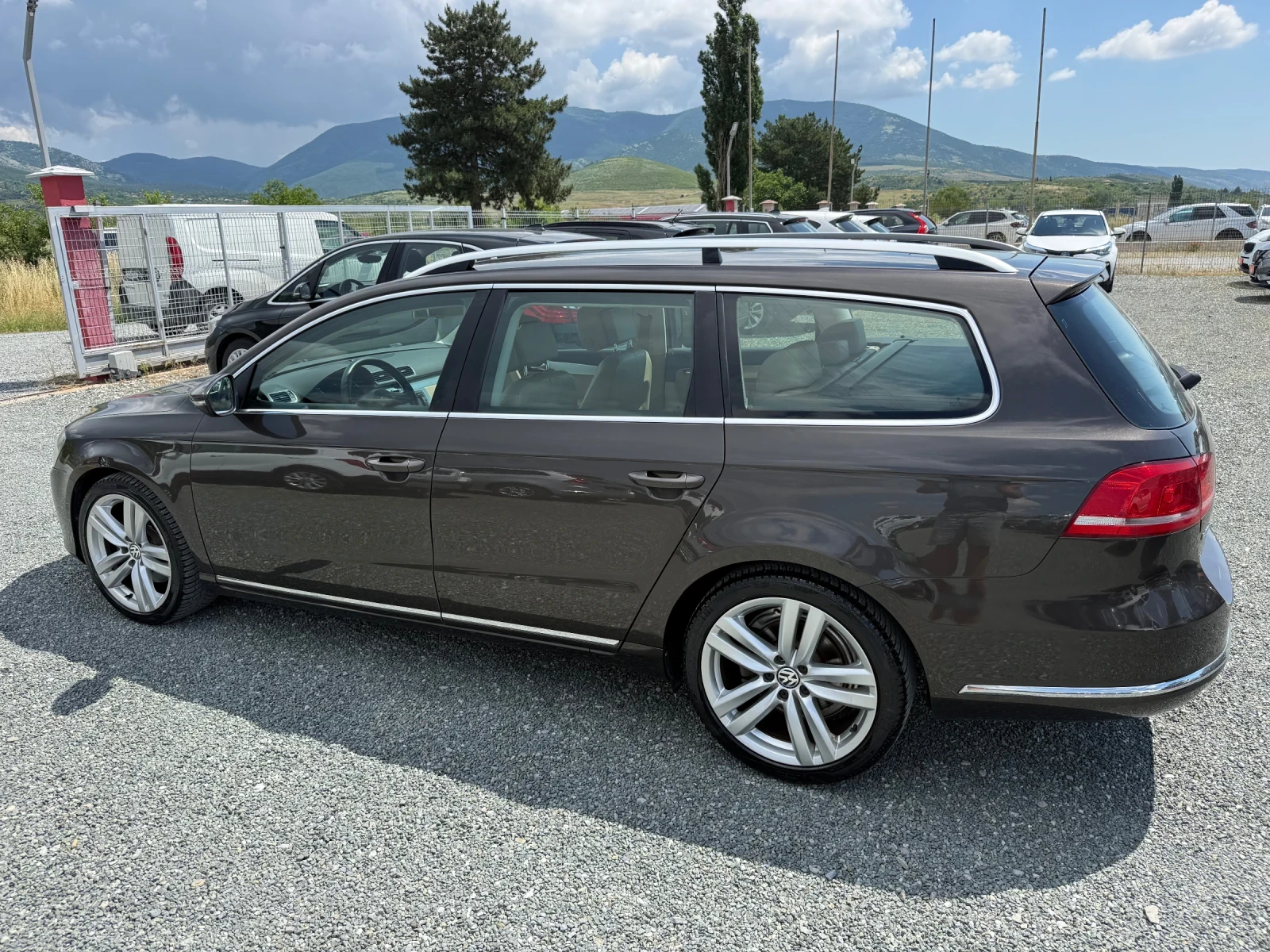 VW Passat (KATO НОВА), снимка 9 - Автомобили и джипове - 54837099