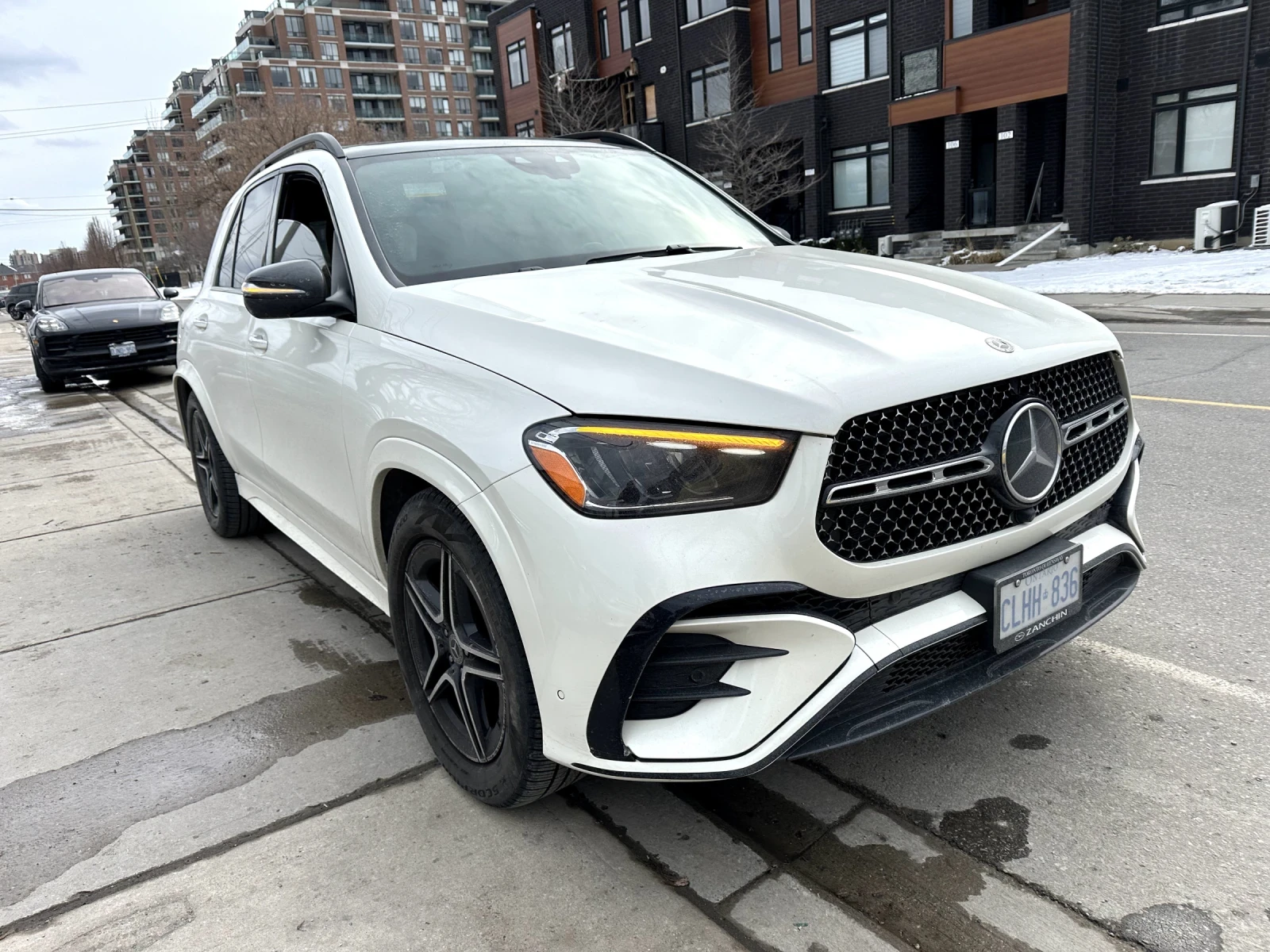 Mercedes-Benz GLE 450 ДИСТРОНИК * ОБДУХВАНЕ * ПАНОРАМА * 360 * BURMESTER, снимка 5 - Автомобили и джипове - 54935545