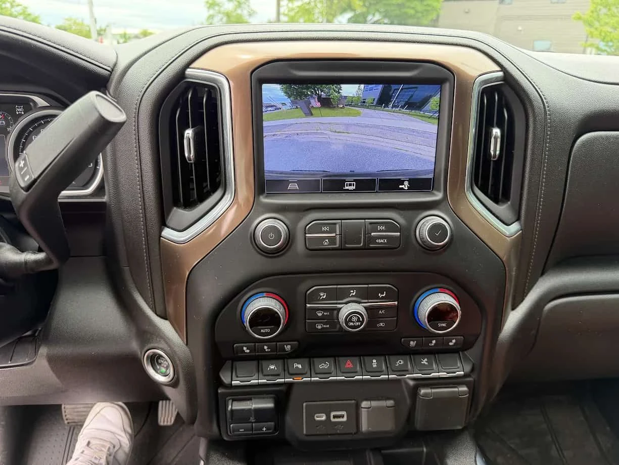 Chevrolet Silverado * High Country * CARFAX * ���� �� �� | Mobile.bg � ����������� 10