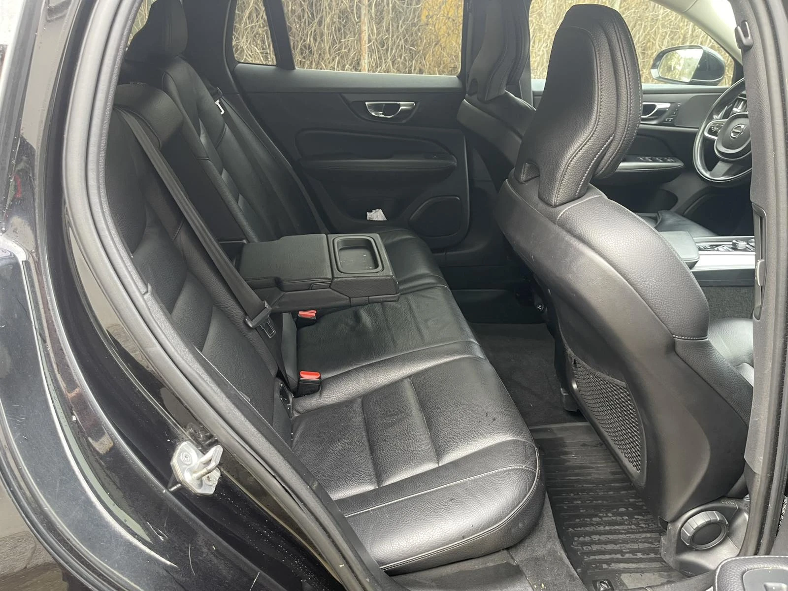 Volvo V60 2.0 , снимка 12 - Автомобили и джипове - 55327676