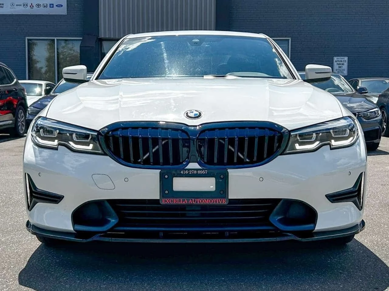 BMW 330 Sport Package / CarPlay / Digital Cockpit/HUD, снимка 2 - Автомобили и джипове - 55445391