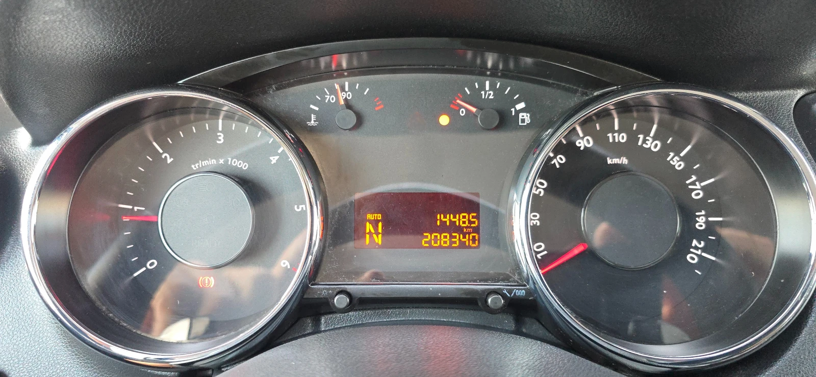 Peugeot 5008 1.6 HDI 208000км 100% WIRELESS CAR PLAY/ANDROID , снимка 7 - Автомобили и джипове - 55771704