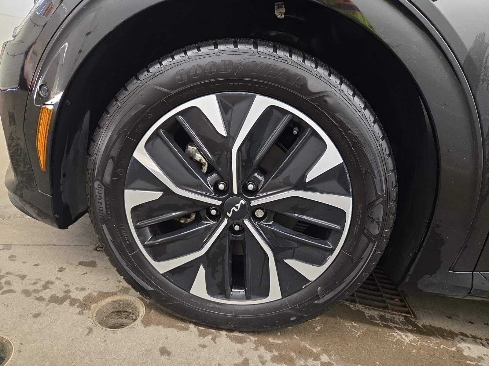 Kia EV6 * 4D UTILITY AWD | LAND GT LINE * CARFAX * , снимка 6 - Автомобили и джипове - 55914485