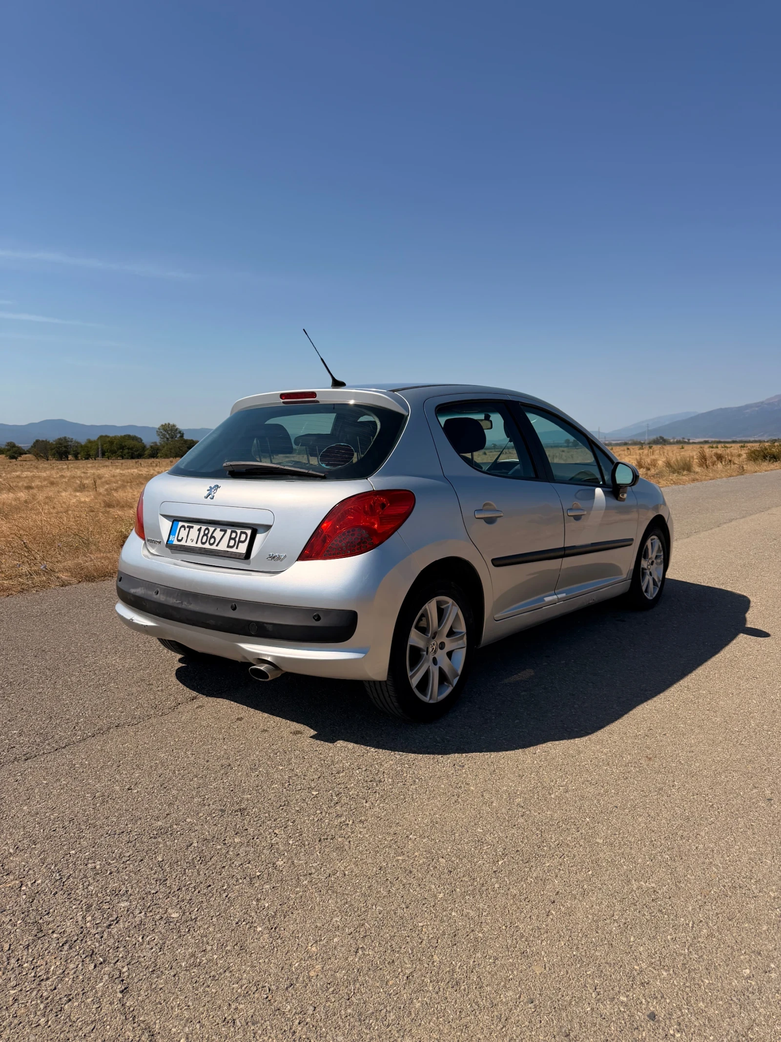 Peugeot 207 1.6 HDI, снимка 3 - Автомобили и джипове - 56018774
