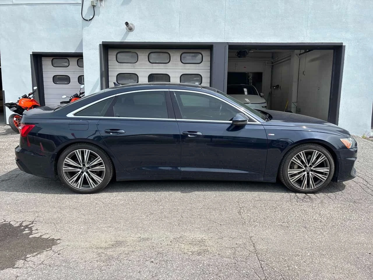Audi A6 * Technik * CARFAX * БЕЗ ПЪРВОНАЧАЛНА ВНОСКА, снимка 3 - Автомобили и джипове - 56187450