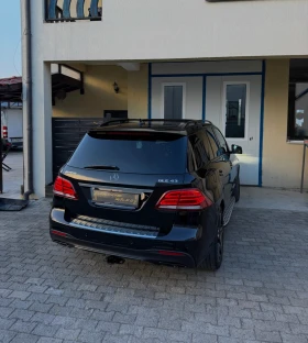 ����� �� �������� �� Mercedes-Benz GLE 43 AMG * AMG* HARMANKARDON* KEYLESS* 