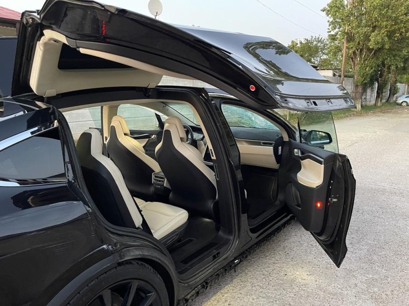 Tesla Model X 100D, снимка 9 - Автомобили и джипове - 43907852