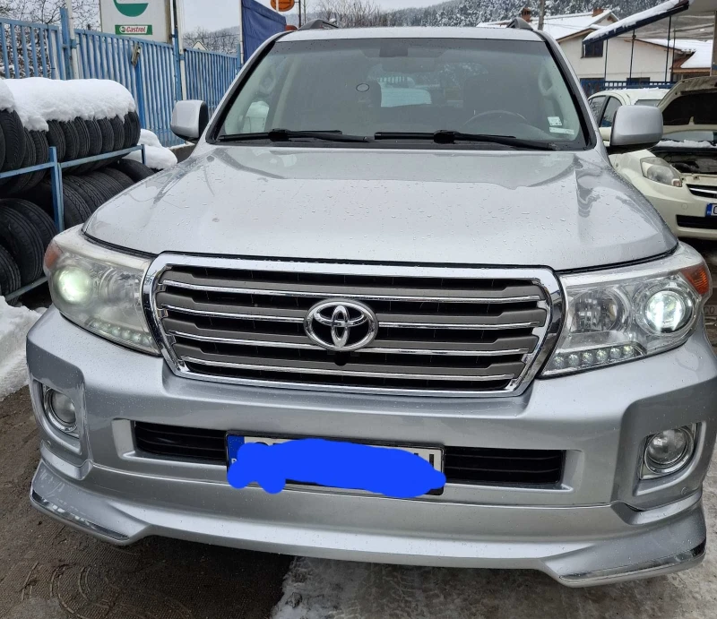 Toyota Land cruiser 200, снимка 1 - Автомобили и джипове - 48695567