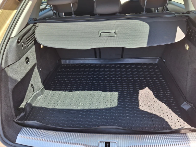 Audi Q3 QUATTRO, снимка 12 - Автомобили и джипове - 50360939