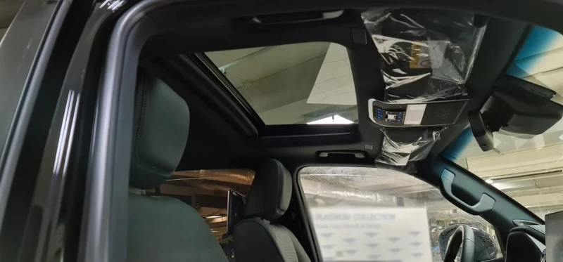 Toyota Land cruiser НОВ!/300/70thANV./305HP/CARPLAY/360/HUD/KLESS/737f, снимка 14 - Автомобили и джипове - 51690262