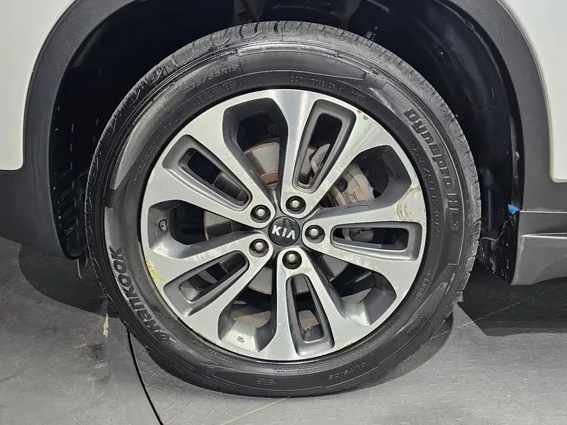 Kia Sorento 2.0 2Wd Tlx Special, снимка 5 - Автомобили и джипове - 56718630