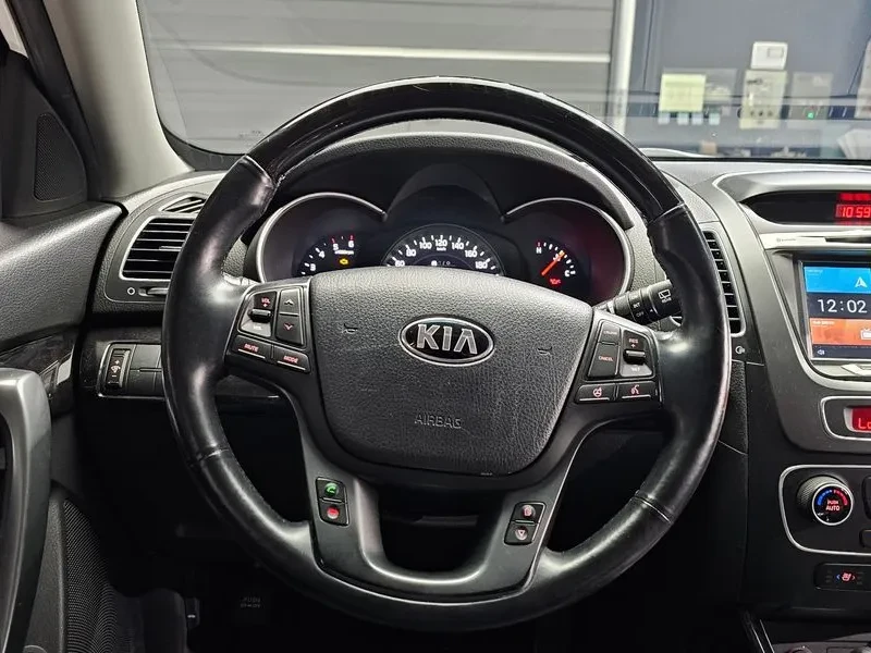 Kia Sorento 2.0 2Wd Tlx Special, снимка 17 - Автомобили и джипове - 56718630