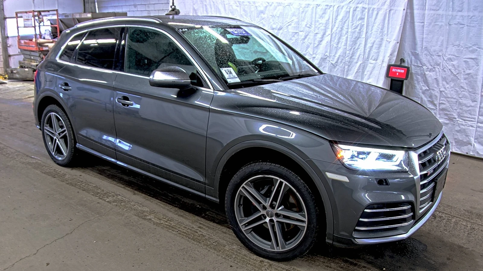 Audi SQ5 Matrix* Диг.табло* Bang&Olufsen3D* 8ZF* Пано*  - изображение 3