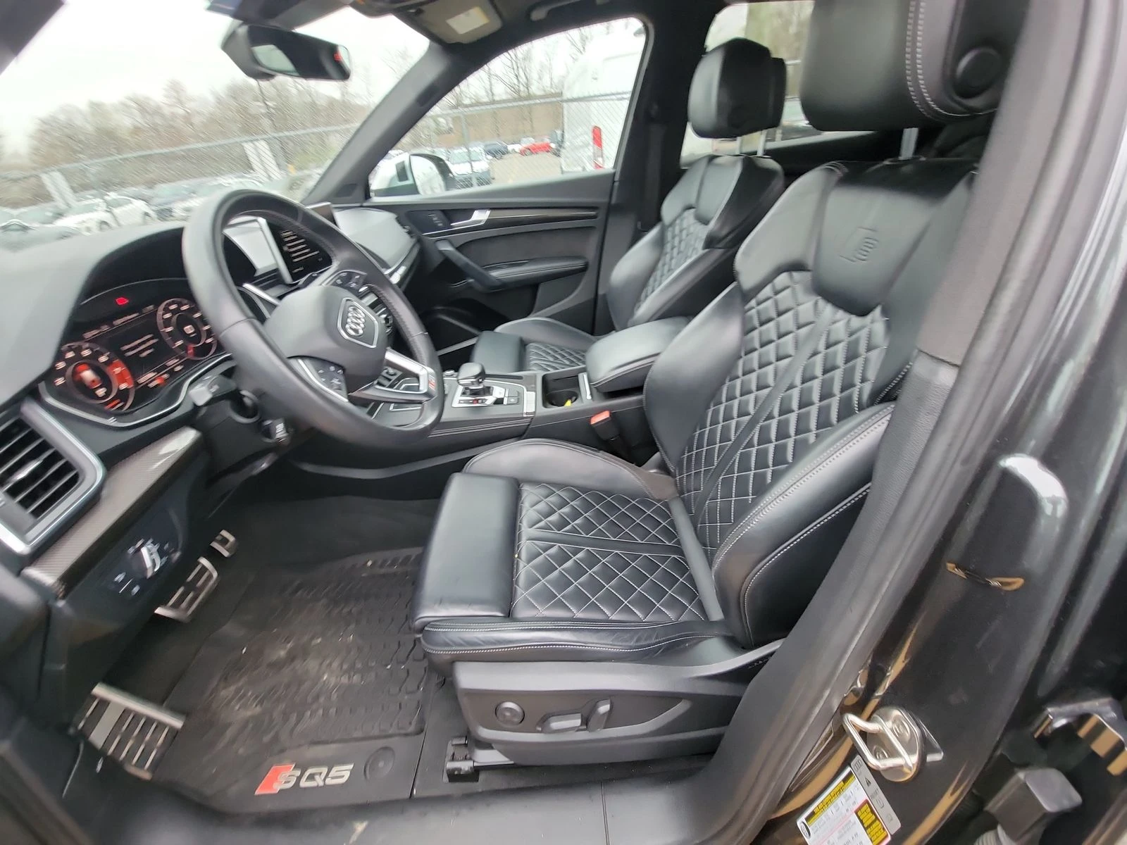 Audi SQ5 Matrix* Диг.табло* Bang&Olufsen3D* 8ZF* Пано*  - изображение 8