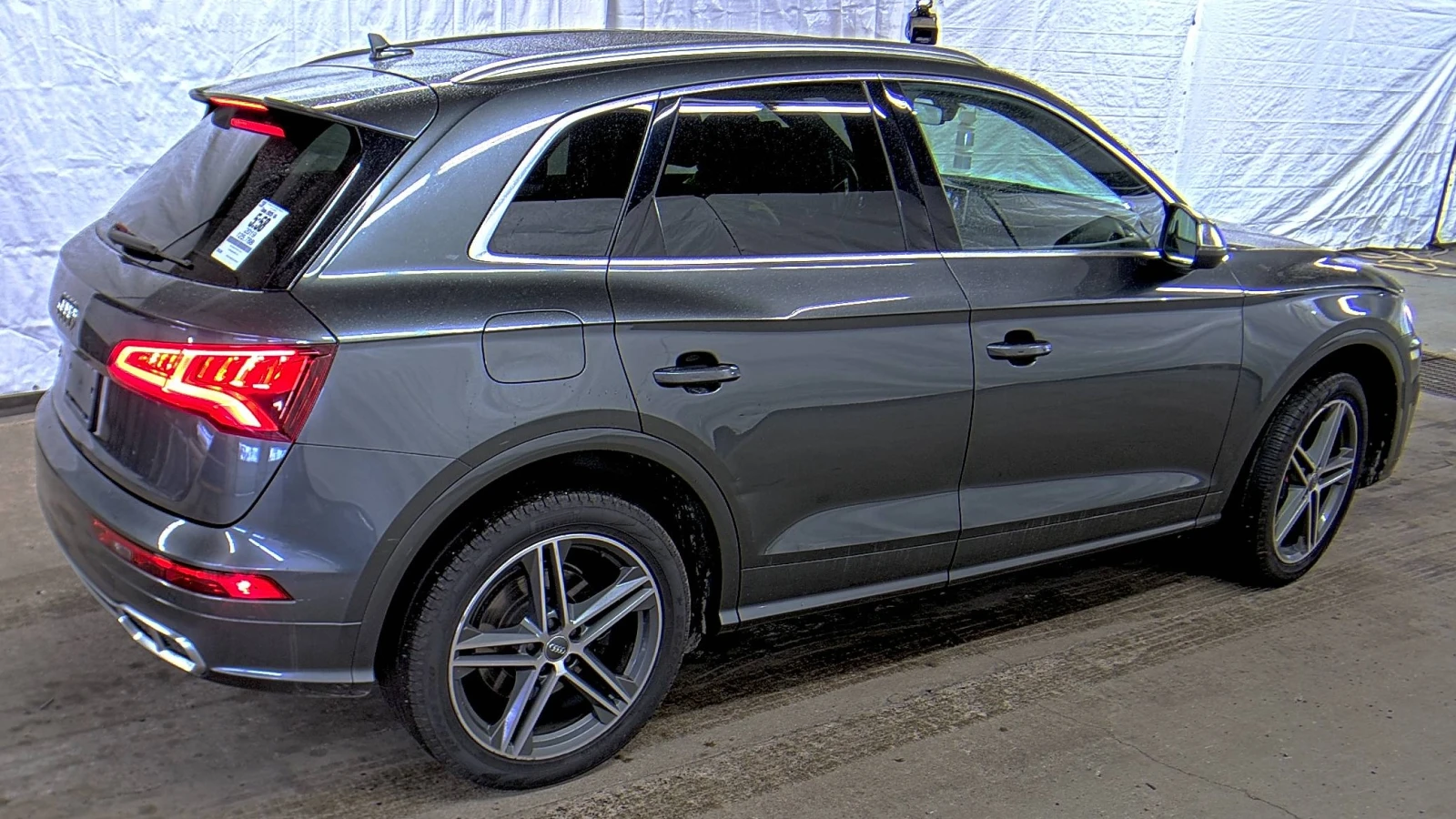 Audi SQ5 Matrix* Диг.табло* Bang&Olufsen3D* 8ZF* Пано*  - изображение 4
