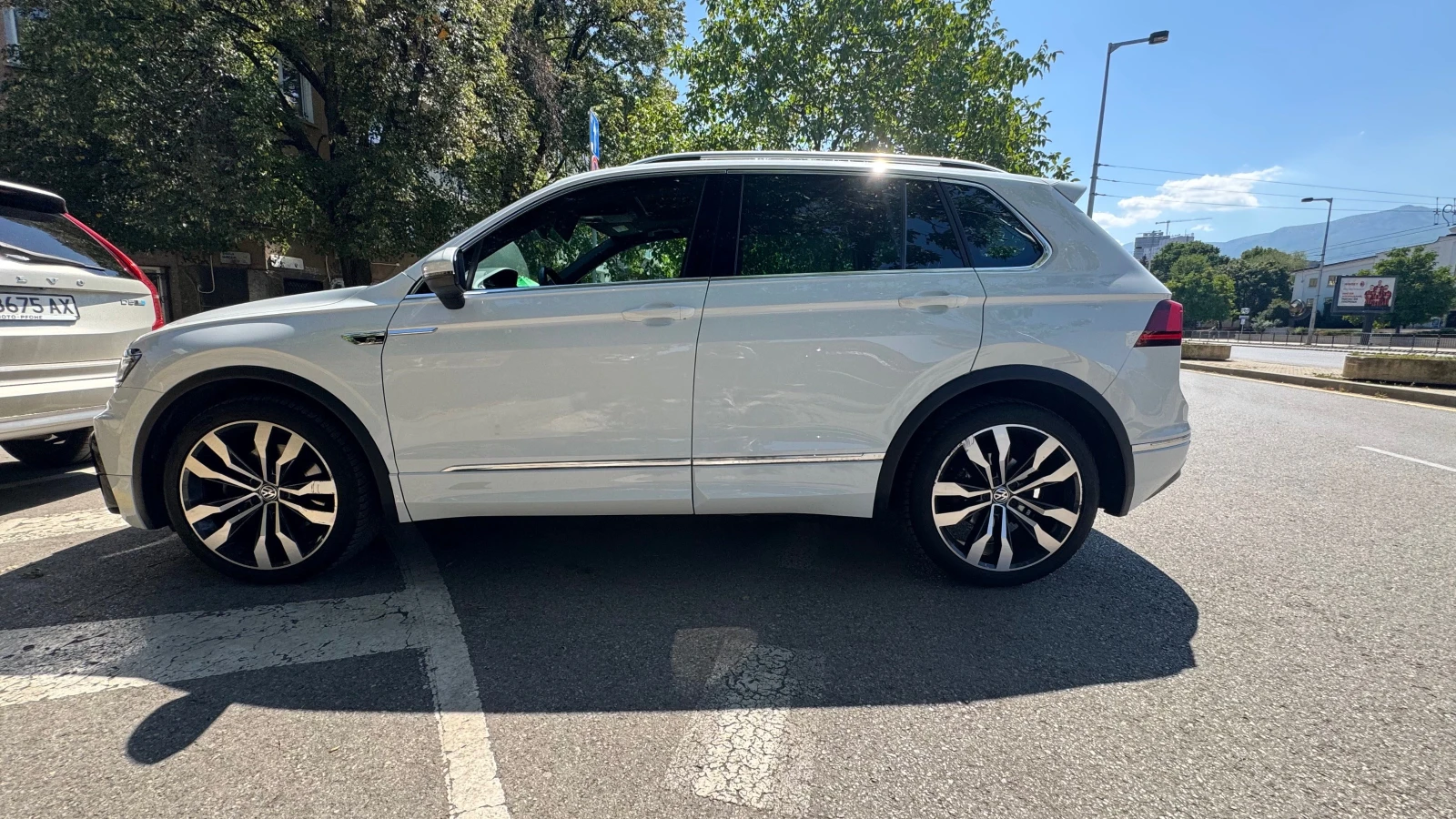 VW Tiguan R LINE 4MOTION  - изображение 2