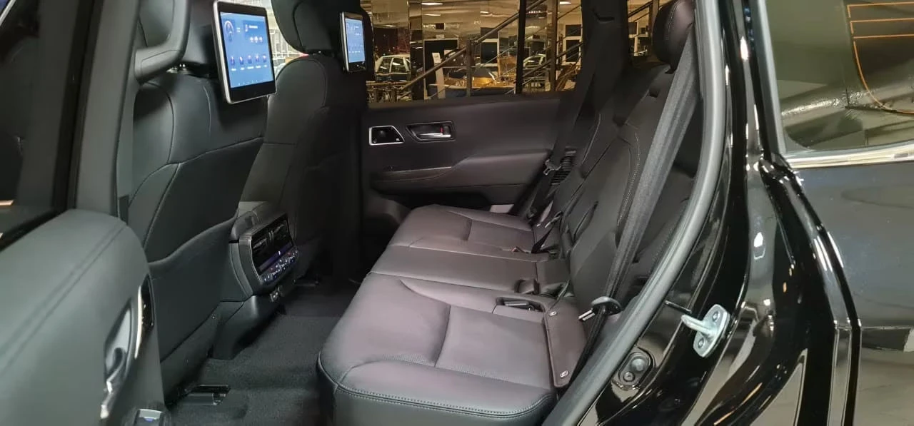 Toyota Land cruiser !/300/70thANV./305HP/CARPLAY/360/HUD/KLESS/737f | Mobile.bg   15