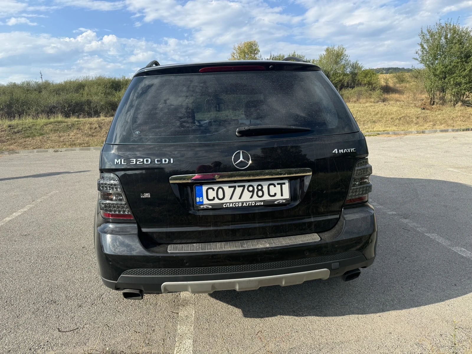 Mercedes-Benz ML 320  - изображение 8