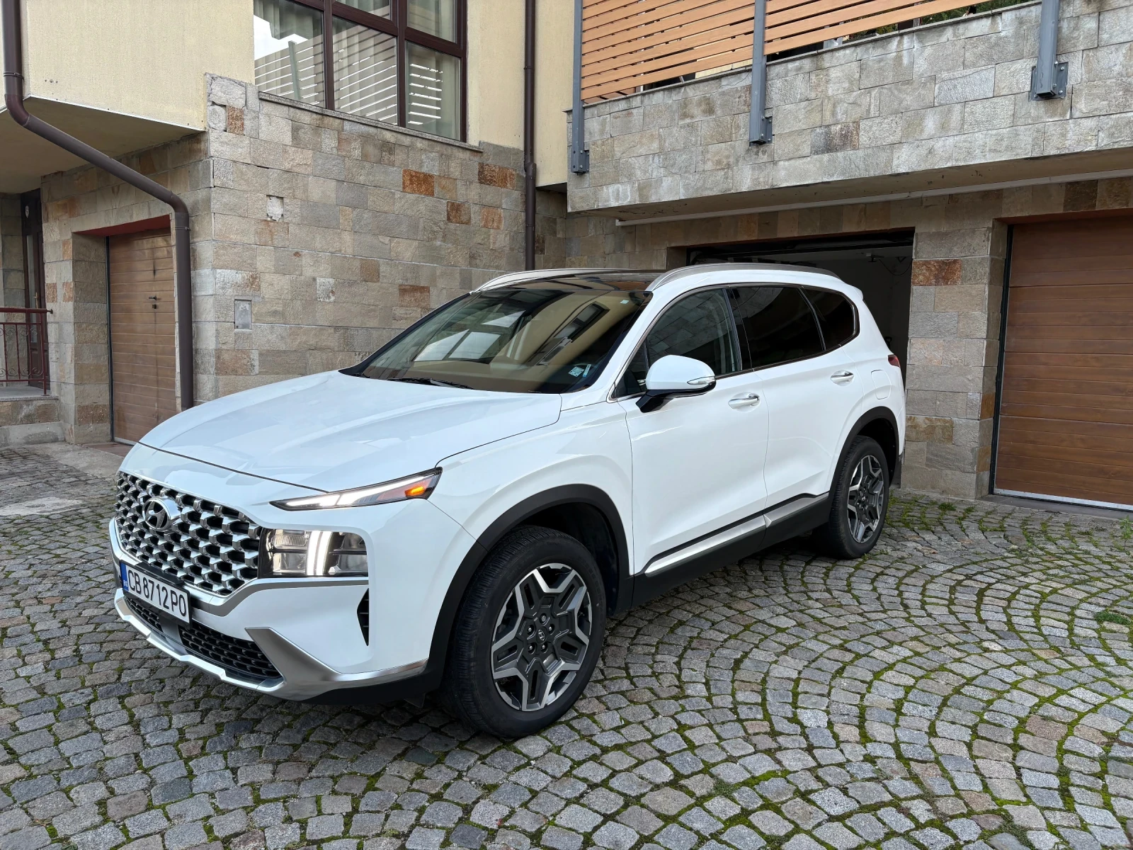 Hyundai Santa fe 1.6T Hybrid  - изображение 3