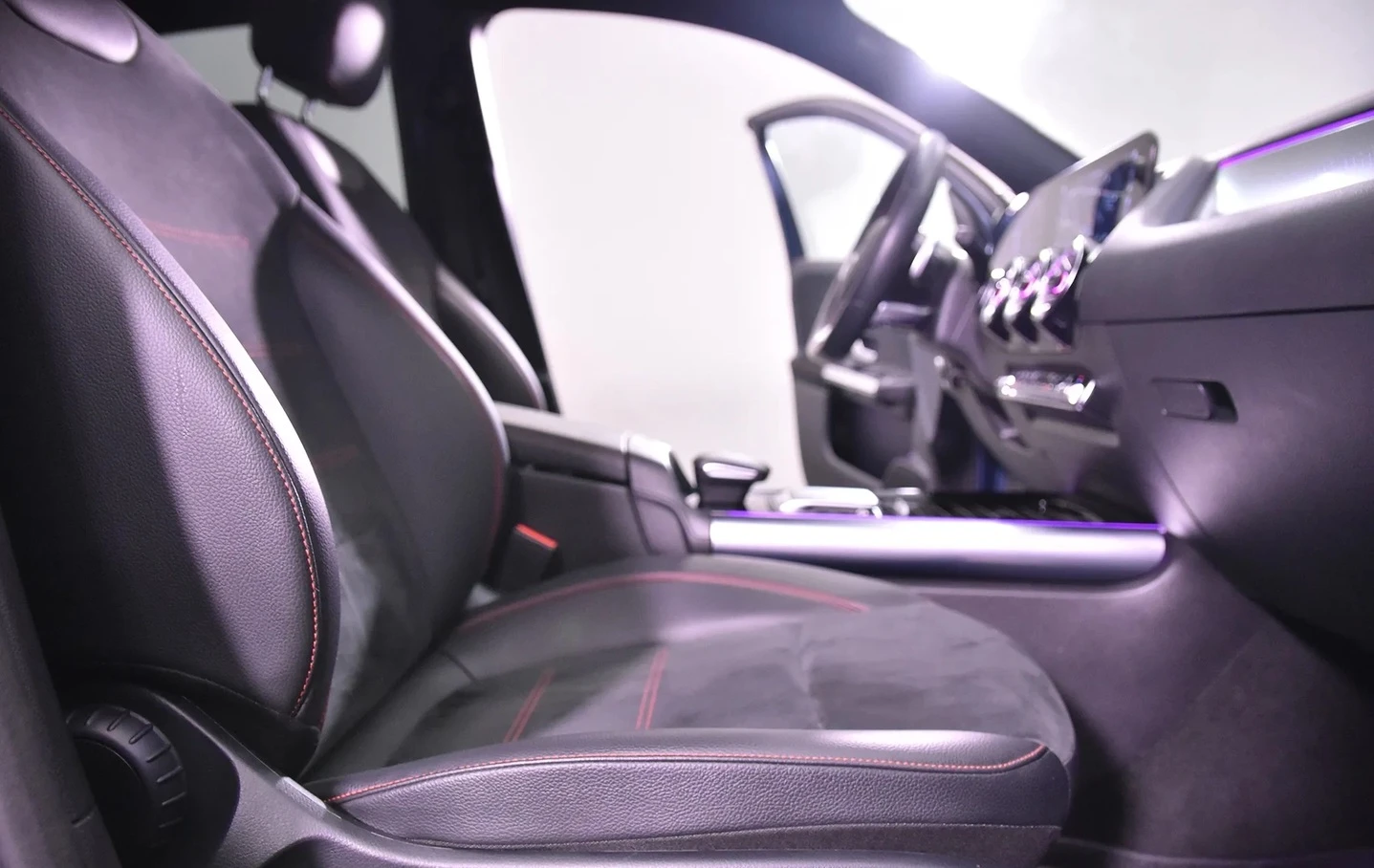 Mercedes-Benz EQA 250 - изображение 7