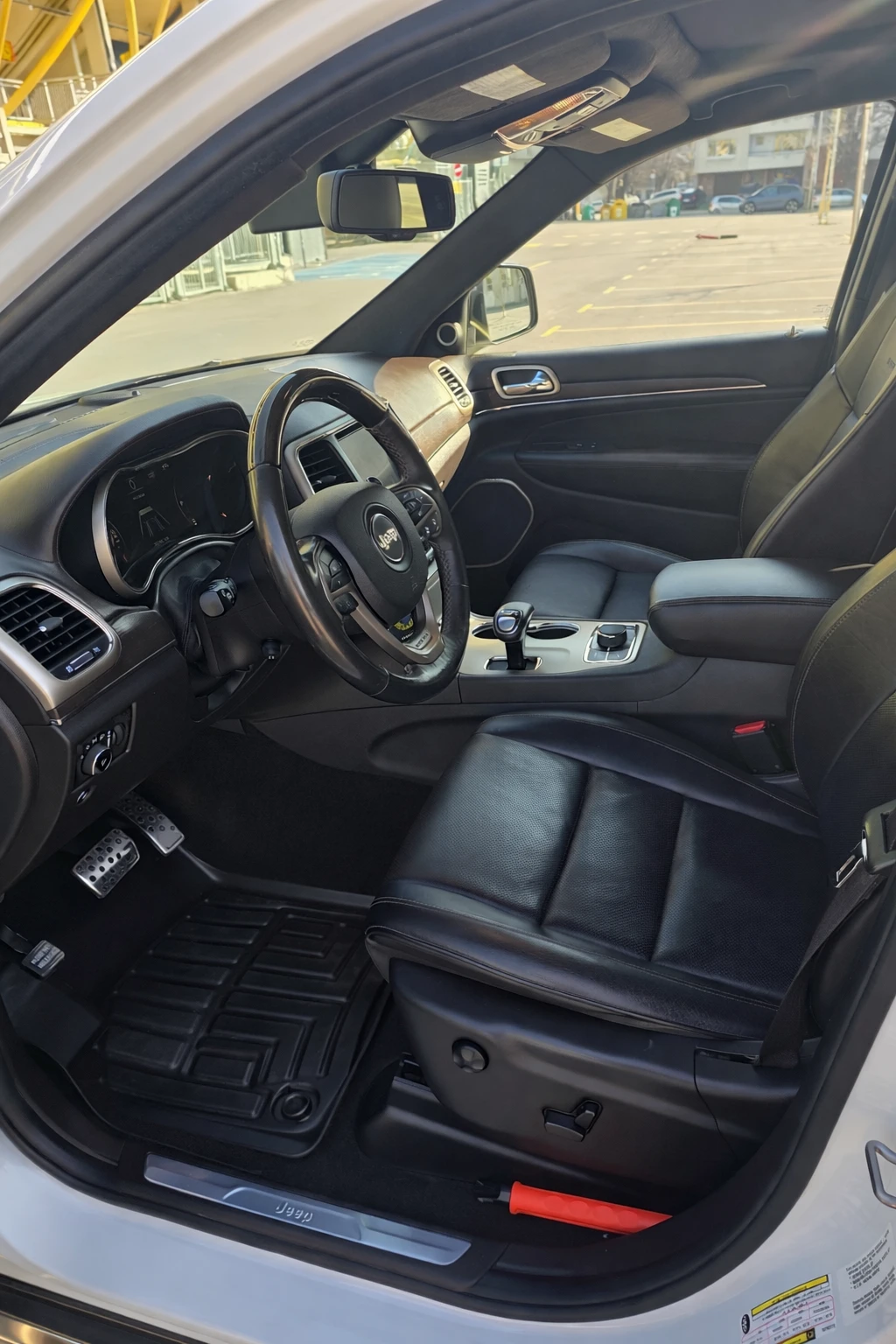 Jeep Grand cherokee SUMMIT 5.7 HEMI - изображение 9