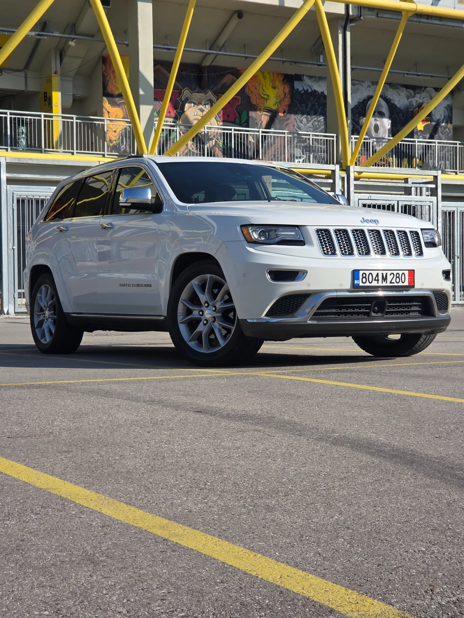 Jeep Grand cherokee SUMMIT 5.7 HEMI