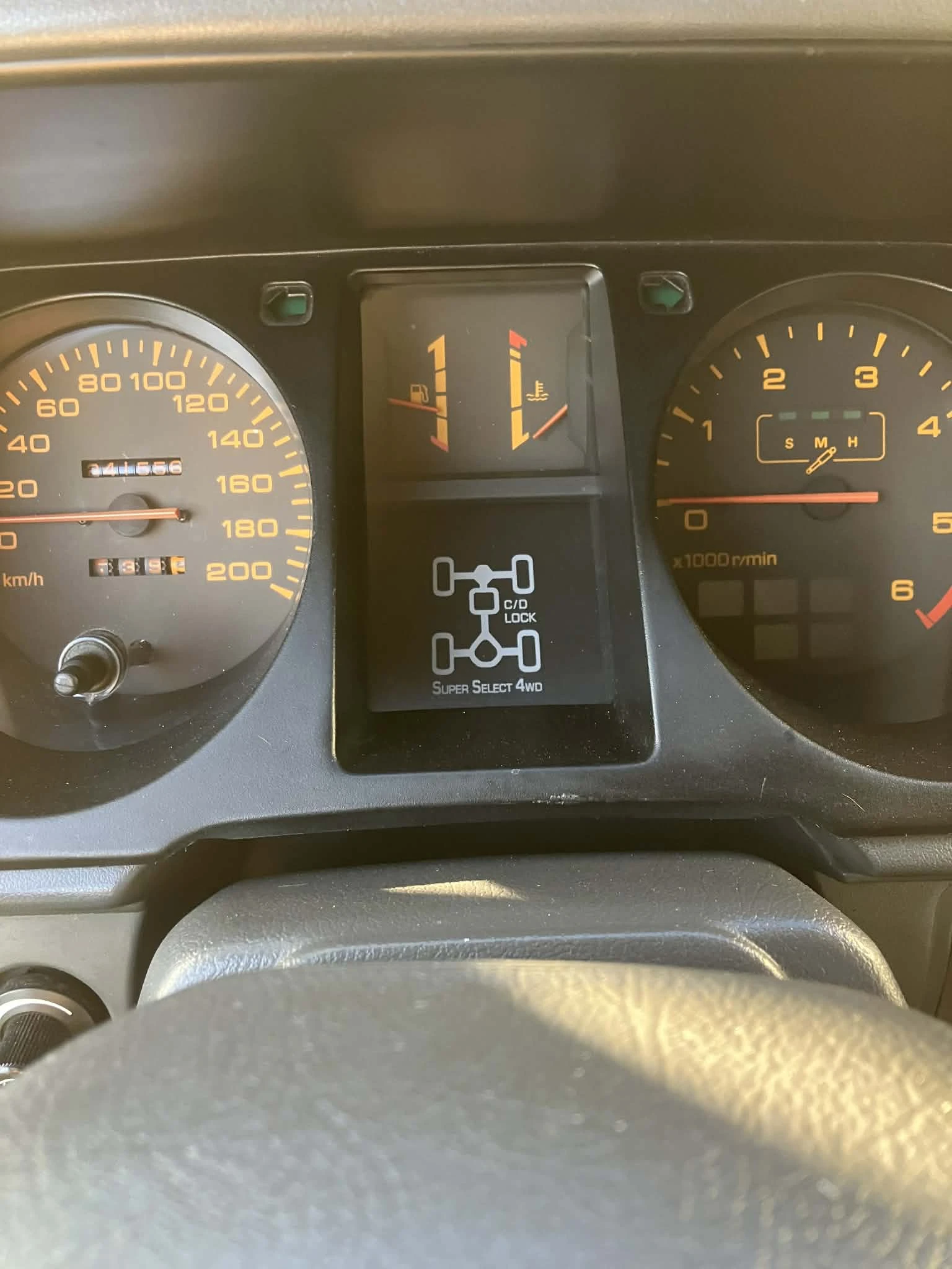 Mitsubishi Pajero 2, 5 super select, снимка 11 - Автомобили и джипове - 54295973