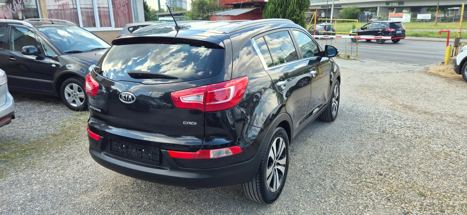 Kia Sportage 2.0CRDI 92000км, снимка 4 - Автомобили и джипове - 54682344