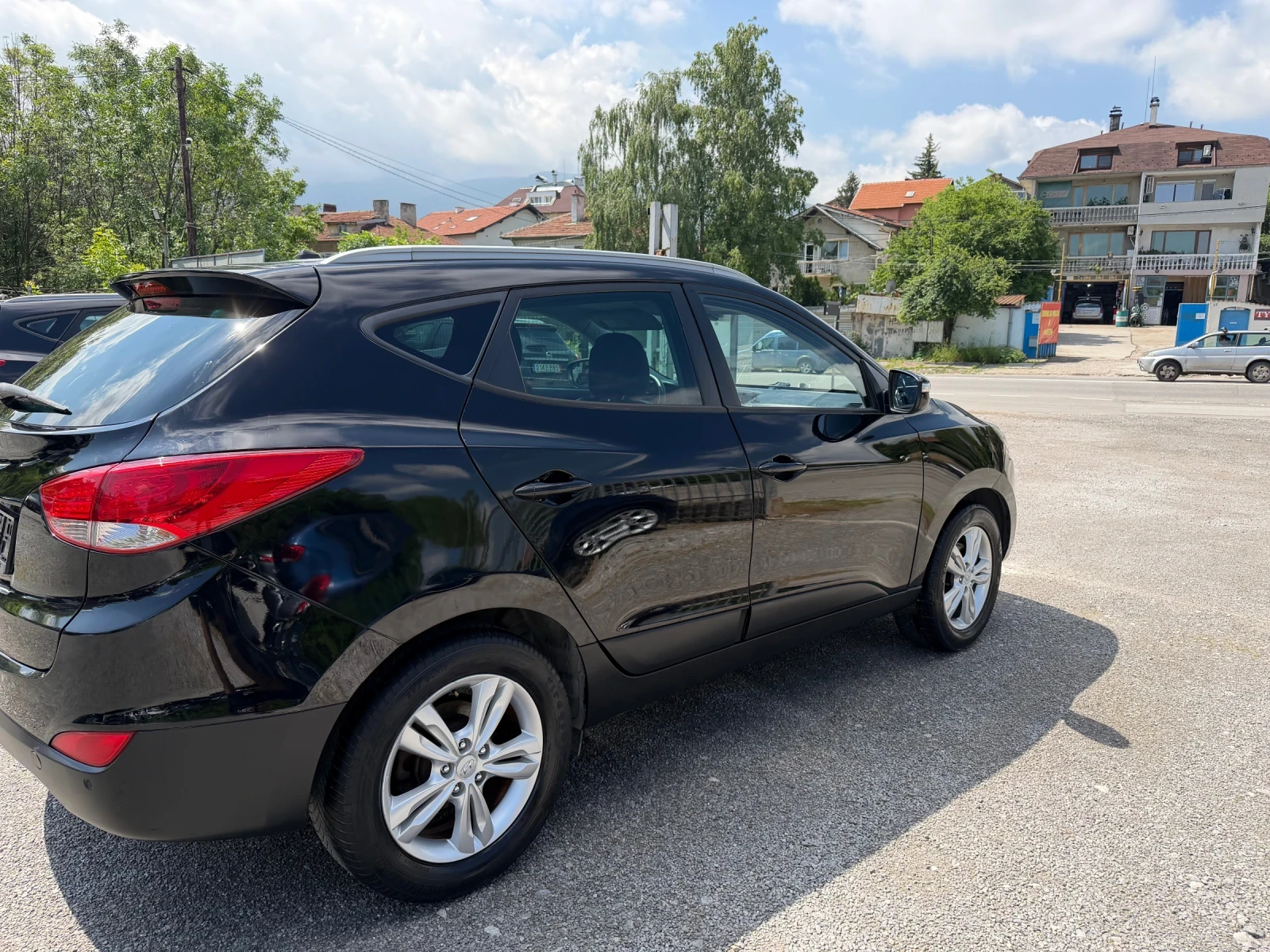 Hyundai IX35 2.0 CRDI, 4x4, КОЖА, ПОДГРЕВ, снимка 5 - Автомобили и джипове - 54788513