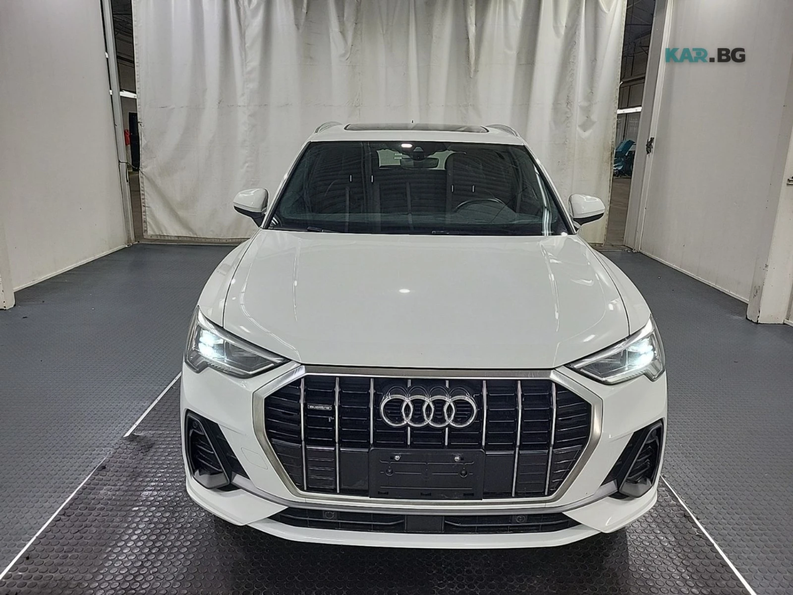Audi Q3 quattro S-line Premium Plus АвтоКреди ЦЕНА ДО БГ, снимка 2 - Автомобили и джипове - 54880063