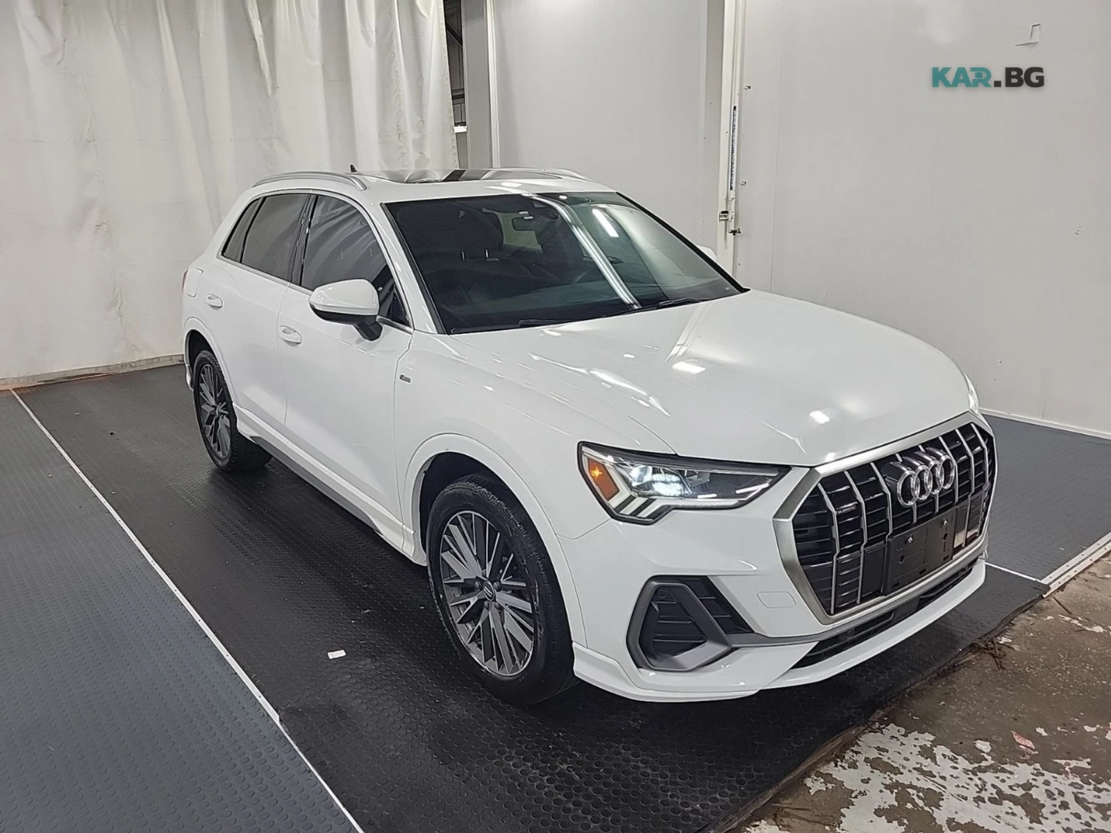 Audi Q3 quattro S-line Premium Plus АвтоКреди ЦЕНА ДО БГ, снимка 3 - Автомобили и джипове - 54880063